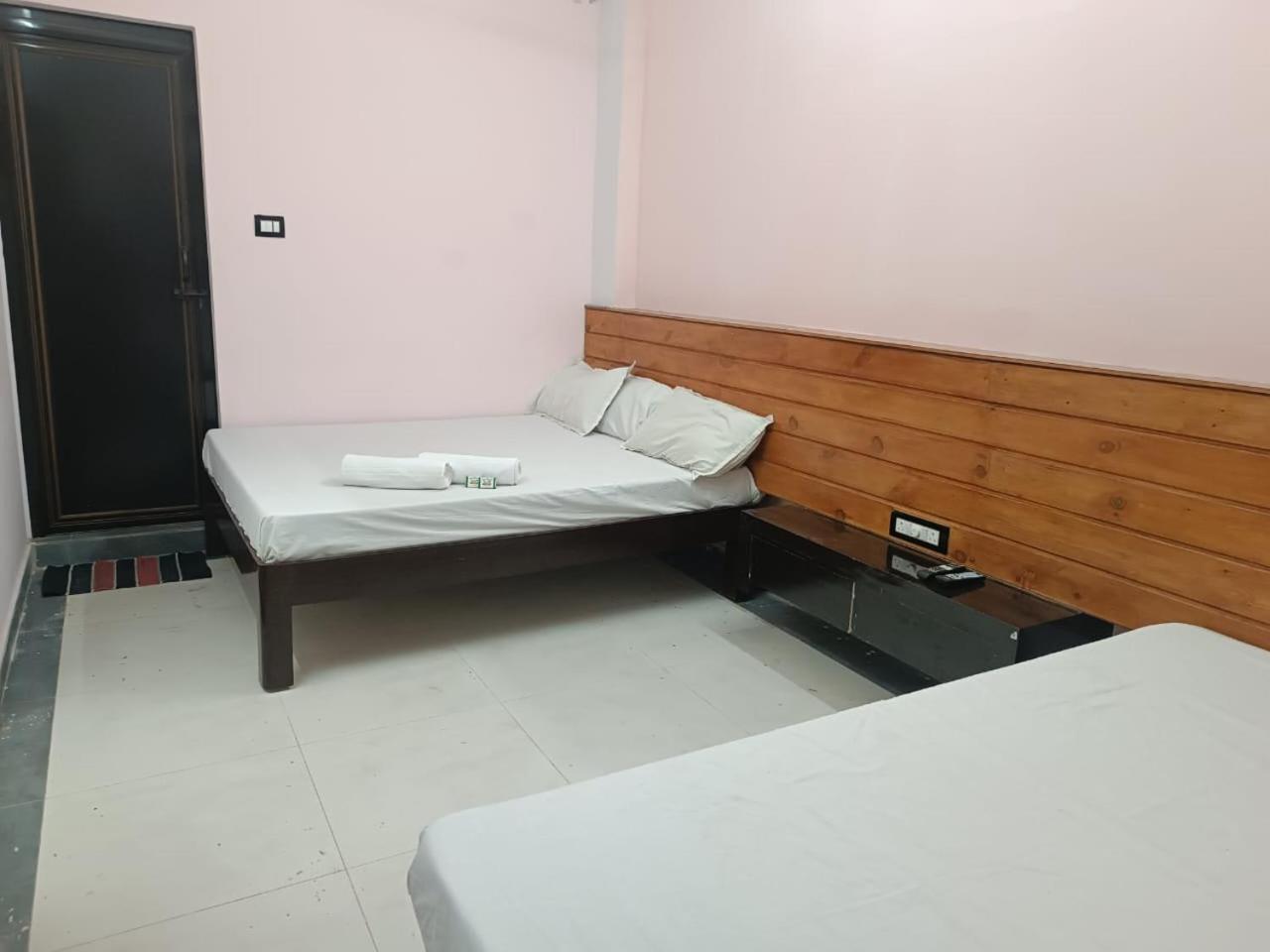 فيلا Sgs Residency تيروباتي المظهر الخارجي الصورة